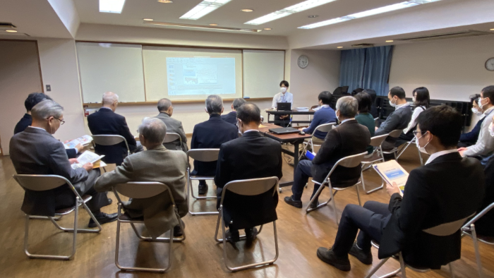 洗足風致協会で講演の様子
