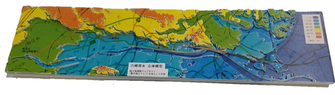 せせらぎウォーク「六郷用水を学ぶ」で講演ssの様子