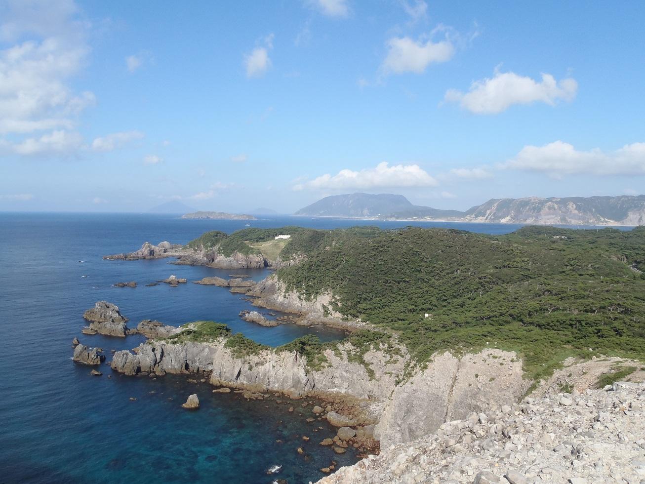 Sightseeing on Niijima Island and Shikinejima Island branding