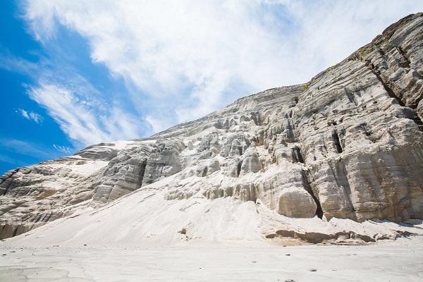 Shiromama Cliff, Niijima Island