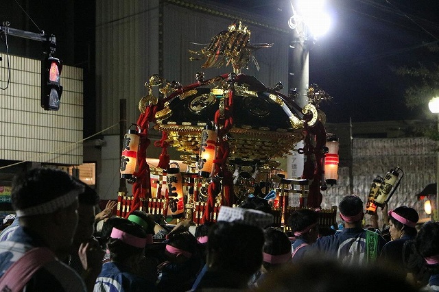 The hexagonal mikoshi used at the annual festival of Akiru Shrine