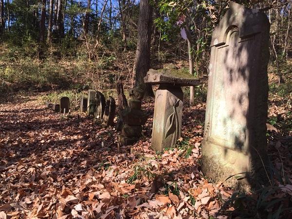 Jizo-do in Sayama Park