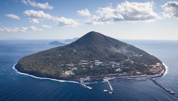 利島