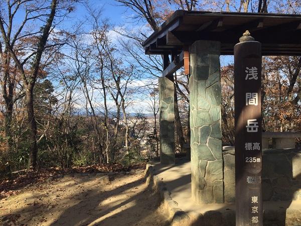 尾根からの景色